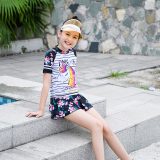 do-boi-be-gai-chan-vay-roi-hoa-tiet-ky-lan-mau-xanh-dam2